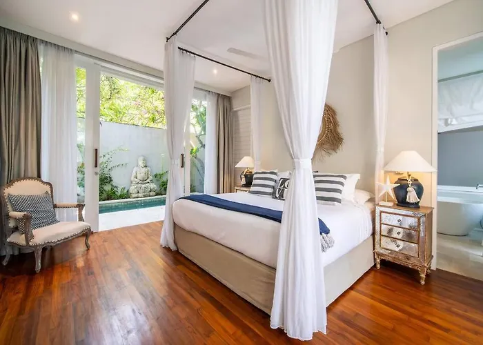 Sunsara 2 - Spacious 4-bedroom Haven Next To Berawa Villa *