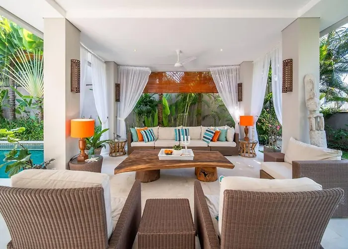 Sunsara 2 - Spacious 4-bedroom Haven Next To Berawa