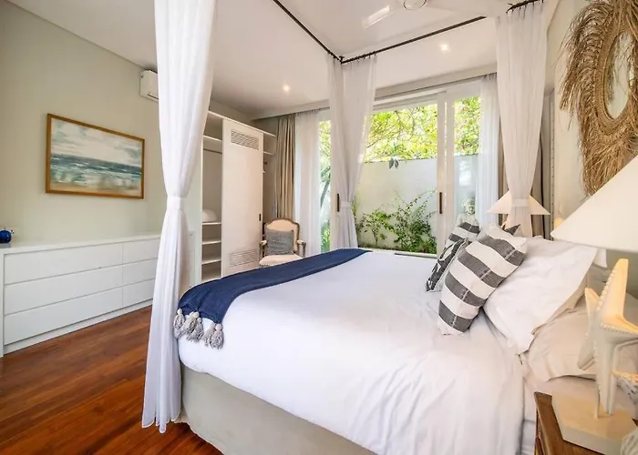 Sunsara 2 - Spacious 4-bedroom Haven Next To Berawa Canggu