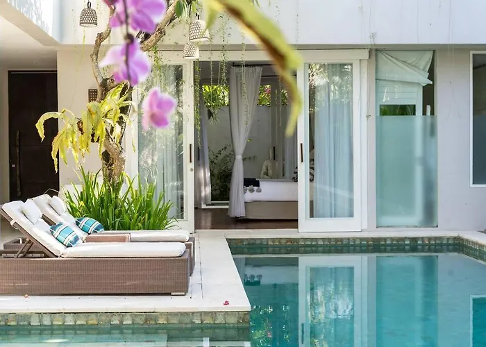 Sunsara 2 - Spacious 4-bedroom Haven Next To Berawa *