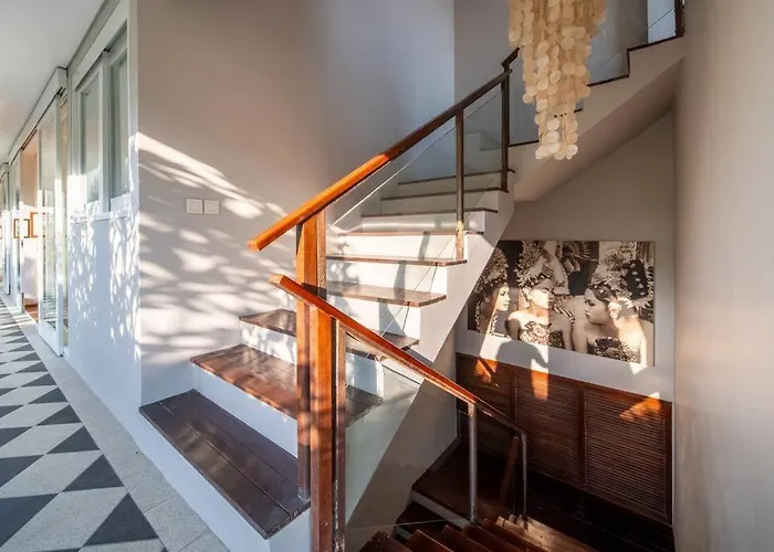 Villa Sunsara 2 - Spacious 4-bedroom Haven Next To Berawa