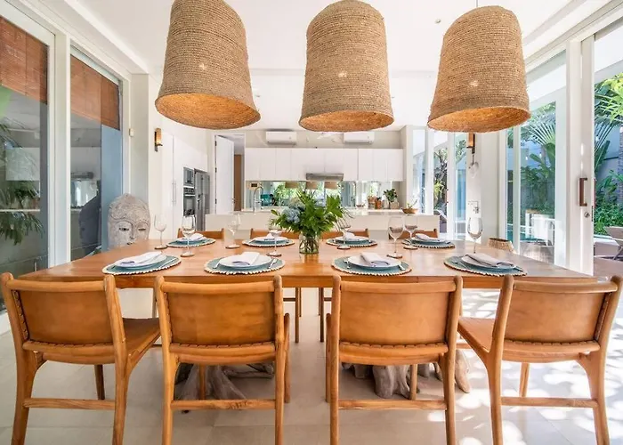 Sunsara 2 - Spacious 4-bedroom Haven Next To Berawa